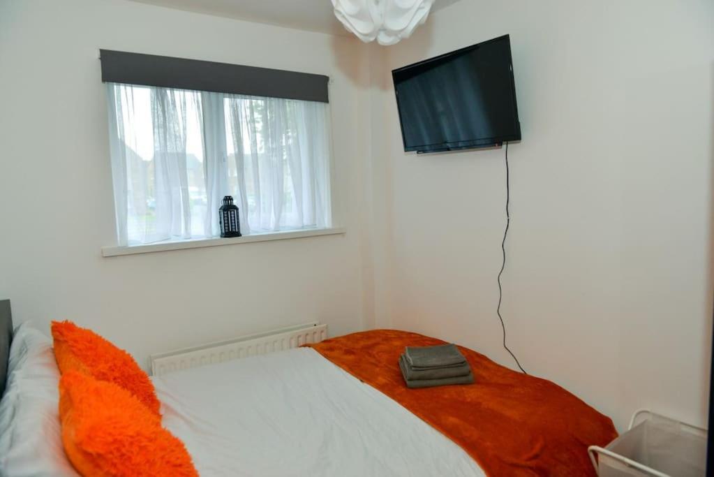 Perfect For Contractors, Tvs In Every Bedroom Craigavon Luaran gambar